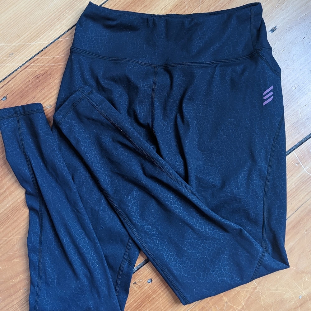 Black Fabletics Leggings